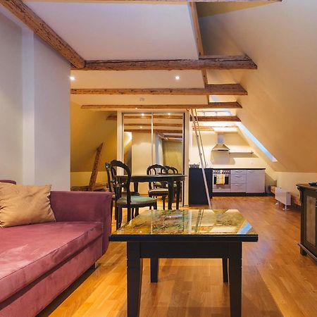Cozy Apartment In Old Town Таллин Экстерьер фото
