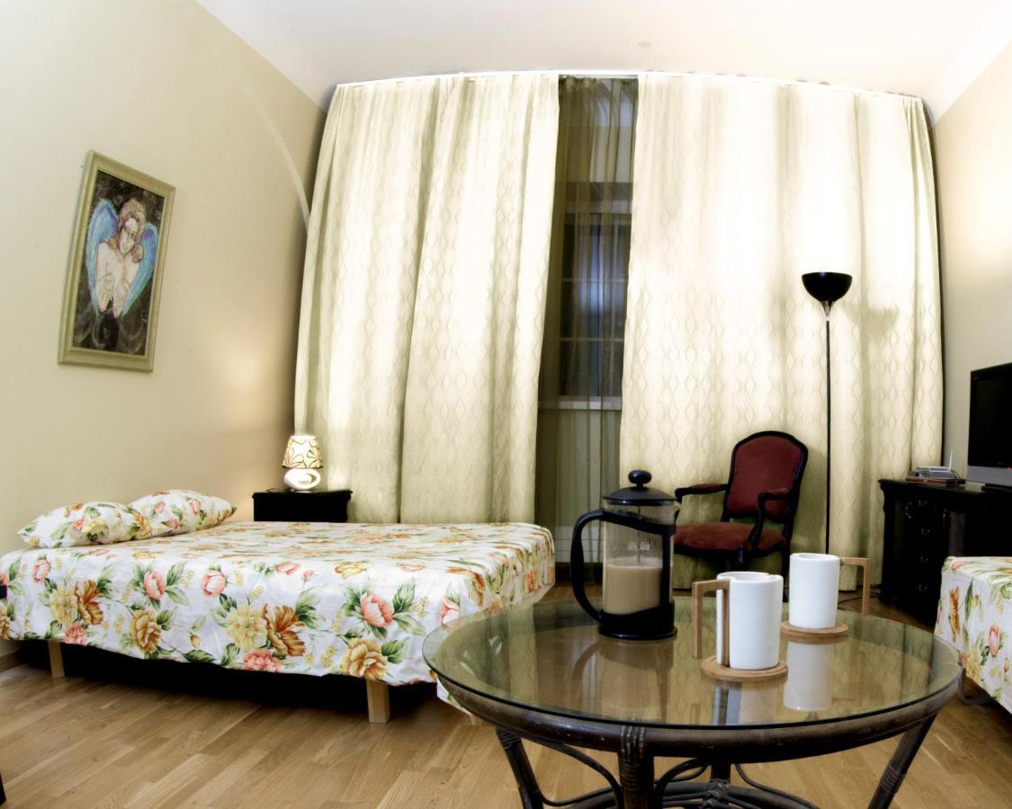 Cozy Apartment In Old Town Таллин Экстерьер фото