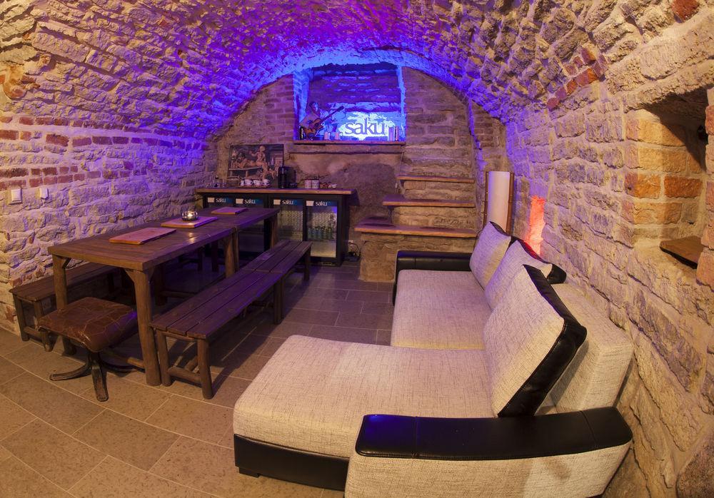 Cozy Apartment In Old Town Таллин Экстерьер фото